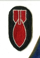 Unidades de eliminação de bombas adesivo traseiro verde Segunda Guerra Mundial vintage contorno branco na bomba comprar usado Unidades de eliminação de bombas adesivo traseiro verde Segunda Guerra Mundial vintage contorno branco na bomba comprar usado  Enviando para Brazil