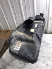 Usado, 23 Can-Am Maverick X3 Max XDS Turbo RR 64" tanque de combustível gasolina 709001057 comprar usado  Enviando para Brazil