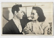 Foto real de estrellas de cine cantonesas de la década de 1950 de una escena de película en blanco y negro de Hong Kong segunda mano  Embacar hacia Mexico