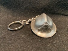 Chaveiro capacete bombeiro vintage miniatura de estanho chapéu bombeiro bombeiro comprar usado  Enviando para Brazil