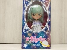 Figurine neo blythe d'occasion  Expédié en France