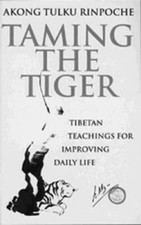 Taming the Tiger: Tibetan Teachings for Improving Daily Life - Paperback - GOOD segunda mano  Embacar hacia Mexico