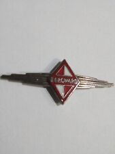 Pin logo discret d'occasion  Marles-les-Mines