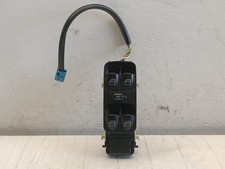 A9784 pulsantiera alzavetro usato  Roma