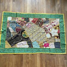 Usado, COBERTOR ANTIGO VINTAGE ARTESANATO COM MIÇANGAS À MÃO 56” x 36” falso pérola e strass comprar usado  Enviando para Brazil