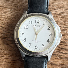 Montre bracelet n2705 d'occasion  Saint-Jean-en-Royans