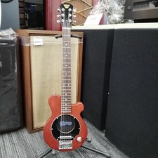 Guitare électrique amplifiée d'occasion  Expédié en France