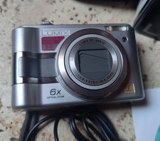 Fotocamera compatta panasonic usato  Spedire a Italy