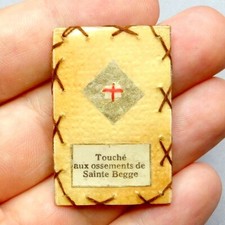 Cloth having touched d'occasion  Expédié en Belgium