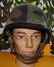 Casque militaire lourd d'occasion  Le Thor
