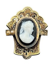 Broche vintage vitoriano tom dourado esmalte preto camafeu senhora silhueta , usado comprar usado  Enviando para Brazil