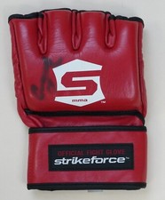 Luva de luta StrikeForce oficial assinada por Cung Le PSA/DNA CERTIFICADO DE AUTENTICIDADE UFC na TV combustível automática comprar usado  Enviando para Brazil
