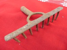 Rateau dent rivetée d'occasion  Le Breil-sur-Mérize