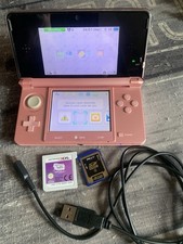 Nintendo 3ds pink d'occasion  Avesnes-les-Aubert