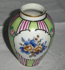 Petit vase porcelaine d'occasion  Pont-l'Abbé
