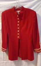 Jaqueta de lã vermelha vintage casual canto com botões dourados e acabamento tamanho 4P comprar usado Jaqueta de lã vermelha vintage casual canto com botões dourados e acabamento tamanho 4P comprar usado  Enviando para Brazil