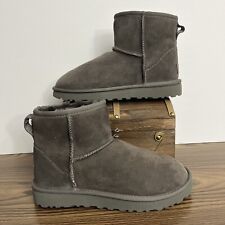 Ugg women size for sale  Chicago