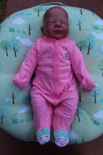 Boneca reborn bebê abraçado. Escultura Joy por Adrie Stoete comprar usado  Enviando para Brazil