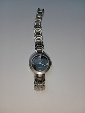 Montre bracelet femme d'occasion  Château-Thierry