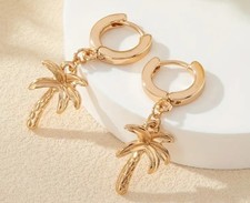 Golden palm tree for sale  Spring Hill