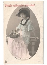 Ragazza con cappello usato  Italia