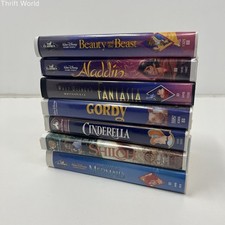 Lot vhs tapes for sale  La Vista