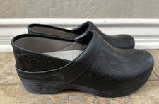 dansko nursing shoes for sale  Surprise