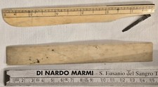 Due antichi strumenti usato  Roma