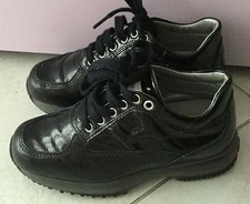 Chaussures baskets hogan d'occasion  Villeneuve-Loubet