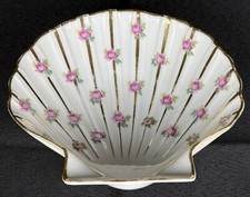 Prato antigo em forma de concha com pés de porcelana Limoges botões de rosa e flâmulas douradas comprar usado  Enviando para Brazil