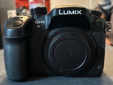 Macchina fotografica panasonic usato  Trieste