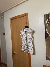 Blusa Abercrombie & Fitch XS branca com estampa floral e mangas esvoaçantes gola redonda comprar usado  Enviando para Brazil