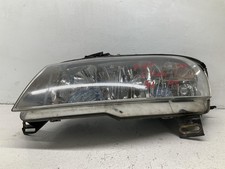 Faro anteriore sinistro usato  Italia