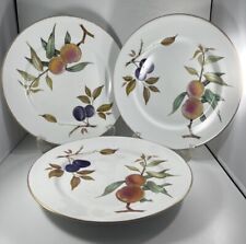 royal worcester evesham gold dinner plates for sale royal worcester evesham gold dinner plates for sale MANSFIELD