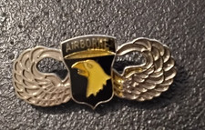 Pin armée militaire d'occasion  Angers-