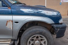 Parafango anteriore destro usato  Italia