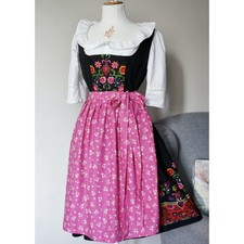 Abito stile tirolese usato Abito stile tirolese usato  Italia