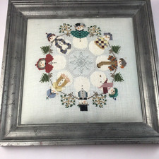 Quadro de madeira feito à mão costurado em cruz prata cena de inverno dança bonecos de neve comprar usado Quadro de madeira feito à mão costurado em cruz prata cena de inverno dança bonecos de neve comprar usado  Enviando para Brazil