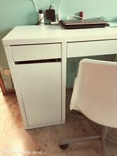 Scrivania con cassetti usato  Vetralla