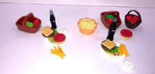 BARBIE PIQUENIQUE CHURRASCO HAMBÚRGUER BATATAS FRITAS KETCHUP COQUE BATATA SALADA FRUTAS comprar usado  Enviando para Brazil