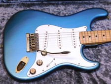 Guitarra elétrica Fender The STRAT '81 Lake Placid azul cabeça correspondente, usado comprar usado  Enviando para Brazil