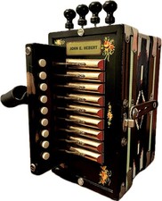 Fisarmonica cajun chiave usato Fisarmonica cajun chiave usato  Spedire a Italy