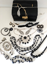 Vintage retro jewellery for sale  STOKE-ON-TRENT