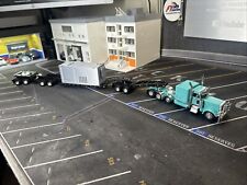 Eixo triplo 1/64 DCP PETERBILT 389 com 48 pneus reboque e carga feitos sob medida comprar usado  Enviando para Brazil