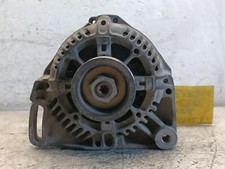 Alternatore valeo 8200060816 usato  Roma