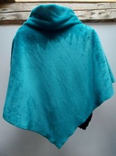 Poncho pelliccia sintetica usato  Prato
