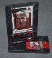 DALE GAINHARDT JR. #8 NASCAR RACING SPORTS PLACA DE CARTÃO STAND-UP COM CARRO 1/64 comprar usado  Enviando para Brazil