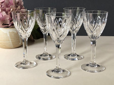 Lot verres vin d'occasion  Avesnes-les-Aubert