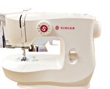 Usado, Máquina de costura e pedal SINGER MX60 leve e portátil comprar usado  Enviando para Brazil