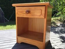 Table chevet pin d'occasion  Cébazat